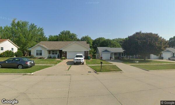 Kading Prairie City apartments in Prairie City, IA